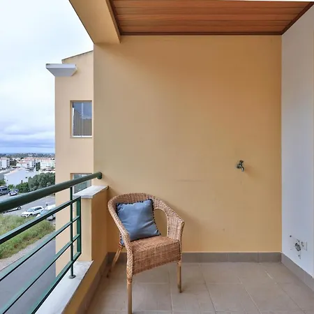 Uptown Lovers By Seewest Лагуш