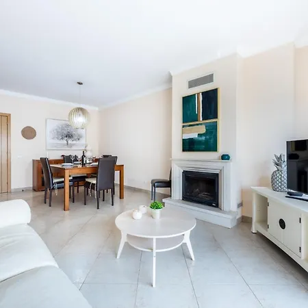 Uptown Lovers By Seewest Lagos