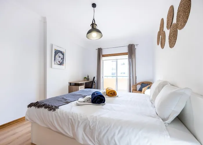 Uptown Lovers By Seewest Apartman Lagos