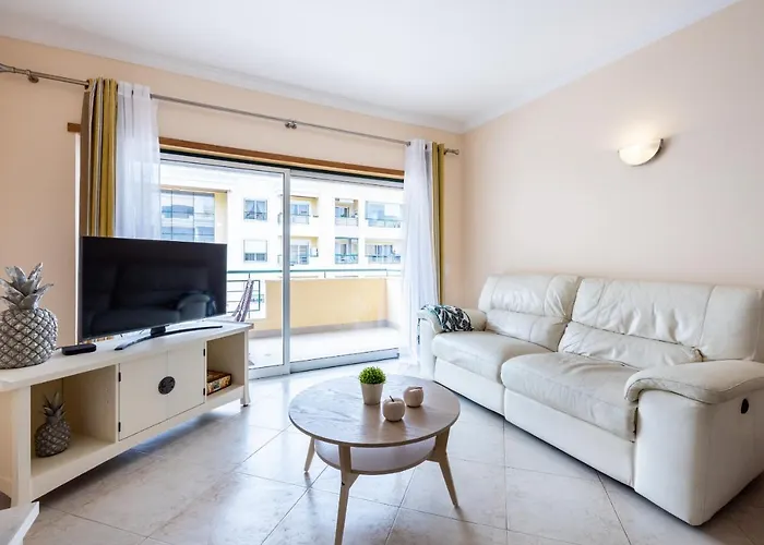 Uptown Lovers By Seewest Apartman *