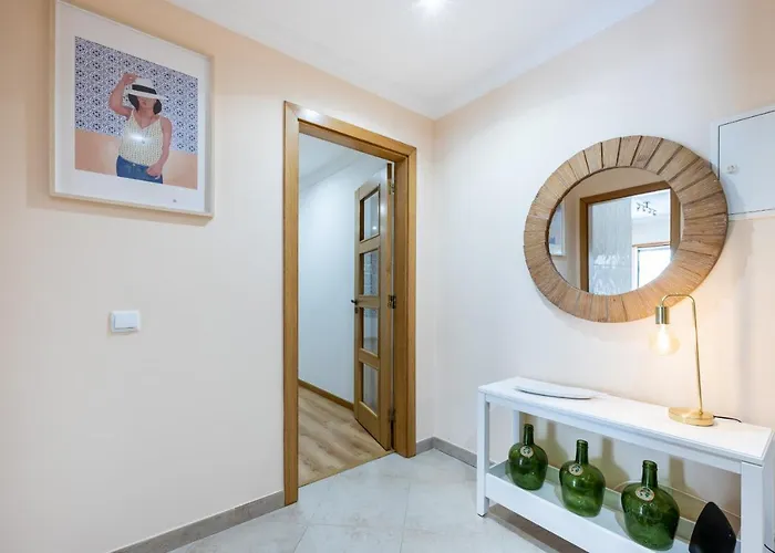 Uptown Lovers By Seewest * 라고스